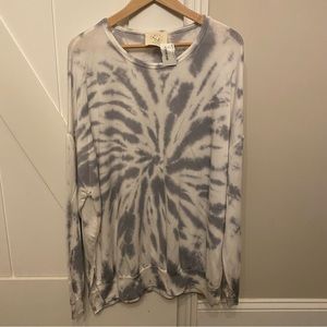 NWT Fantastic Fawn Tie Dye Tunic Top